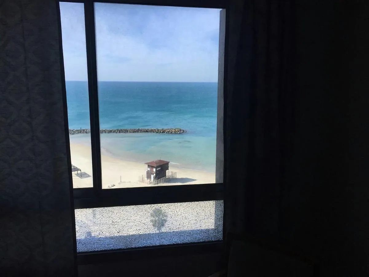 Apartment By The Sea Haifa 0*,