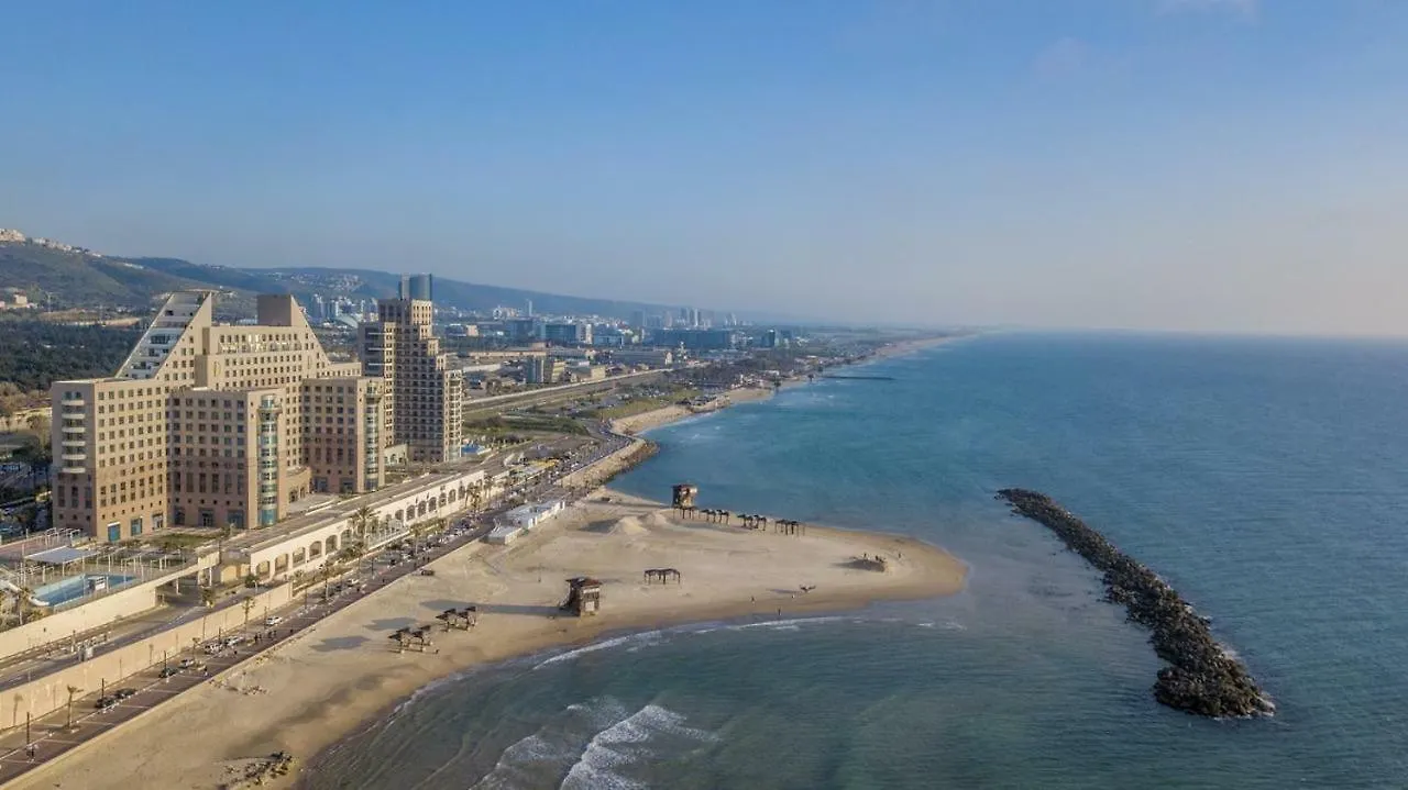 Apartment By The Sea Haifa contacts